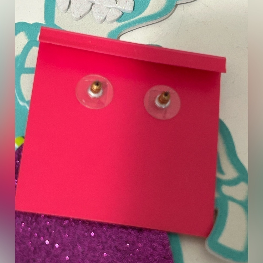 Betsey Johnson earrings. - Picture 3 of 3
